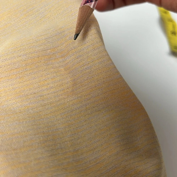 Under armour lot bundle purple yellow short sleeve athletic  sporty tshirt sz XS - Picture 14 of 14